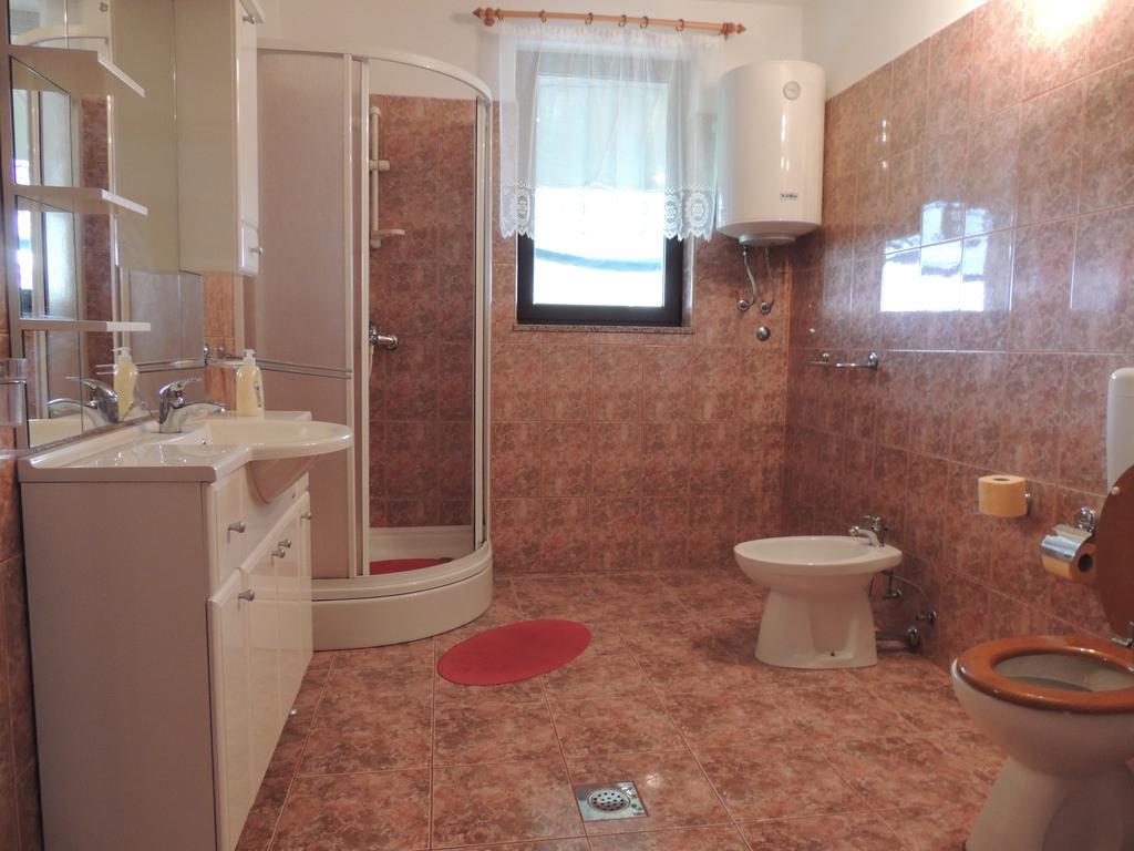 Apartment Nela Бале Екстер'єр фото